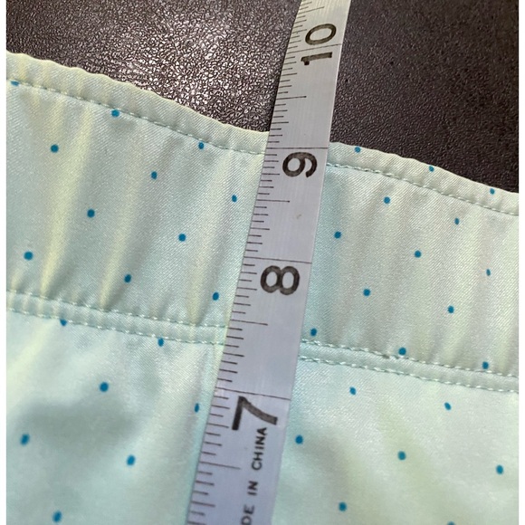 🔥UNDER Armour Polka Dot Shorts🔥 - Picture 9 of 10